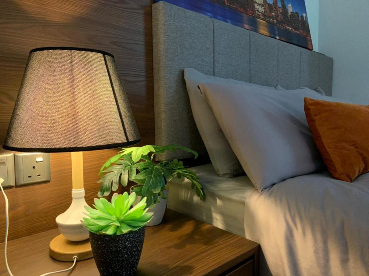 Appartamento Tritower By Antlerzone Johor Bahru Esterno foto