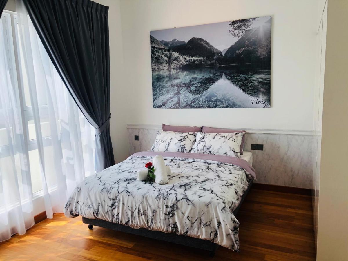 Appartamento Tritower By Antlerzone Johor Bahru Esterno foto