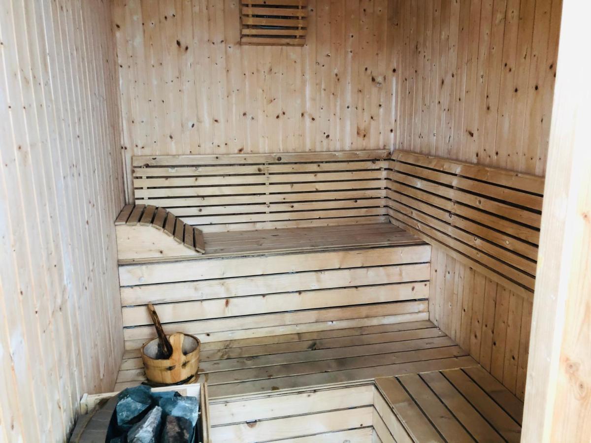 Appartamento Tritower By Antlerzone Johor Bahru Esterno foto